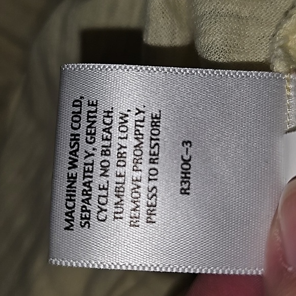 Eileen Fisher Scoop Neck Hemp Blend Short Cuffed Sleeve T-shirt - Picture 6 of 6